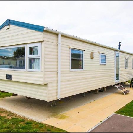 Sbl70 - Camber Sands Holiday Park - Sleeps 8 - Close Swimming Pools And Facilities - Private Parking Exterior photo